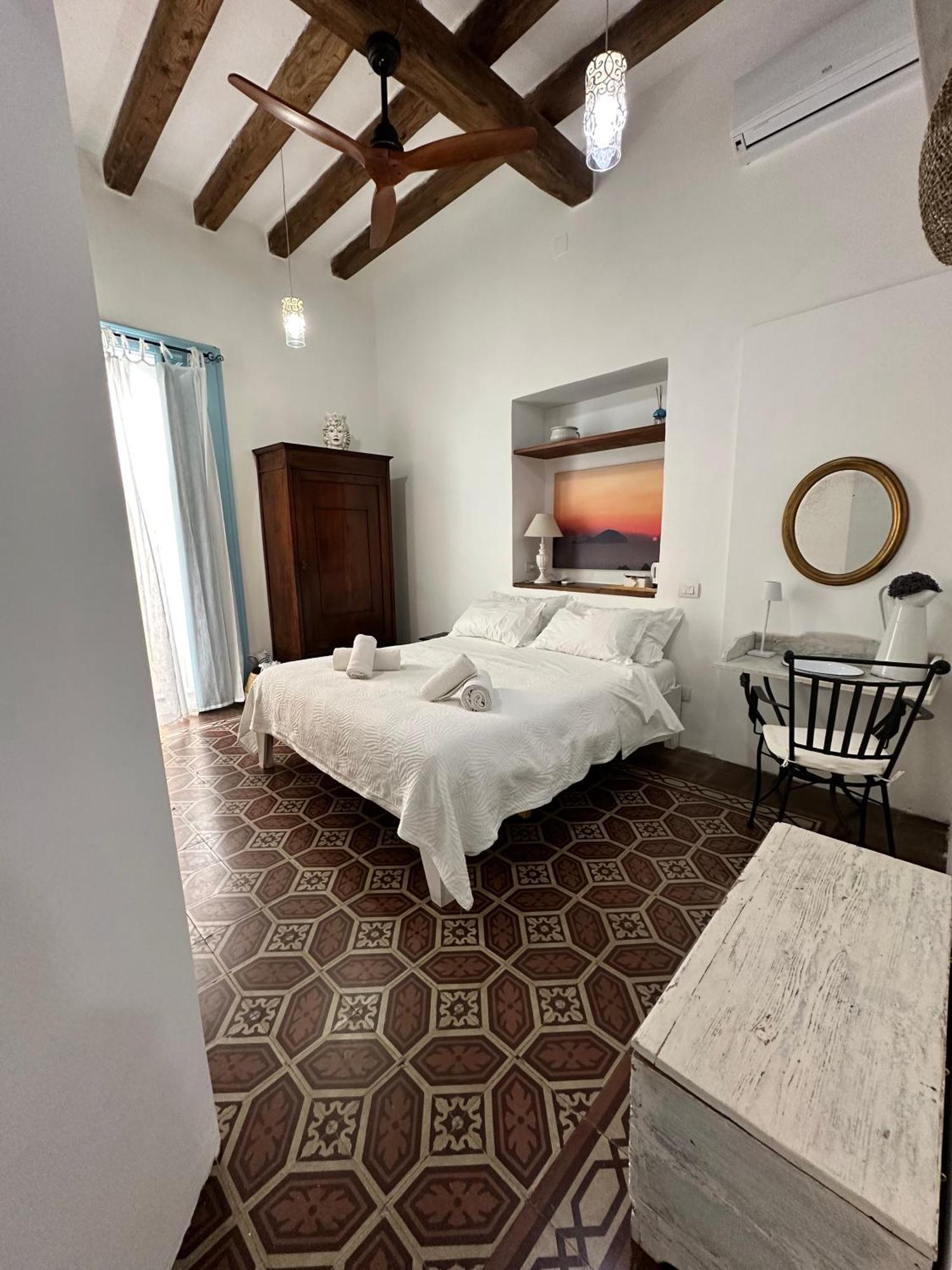 Antica Dimora Santa Marina Salina Bed & Breakfast Dış mekan fotoğraf